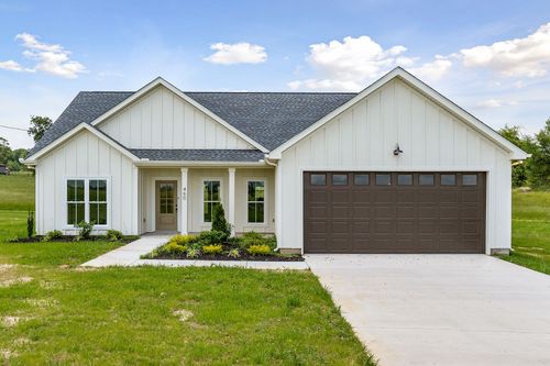 460 Airport Lake Rd, Mcminnville, TN, 37110-5319 | Card Image