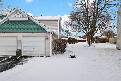 2646 Country Oaks Ct, Aurora, IL, 60502-2300 | Card Image