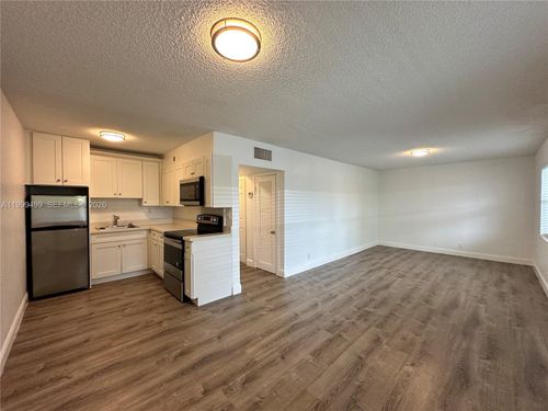 17-2500 Johnson St, Hollywood, FL, 33020-3943 | Card Image