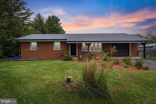 5950 Ridge Rd, MOUNT AIRY, MD, 21771-8102 | Card Image