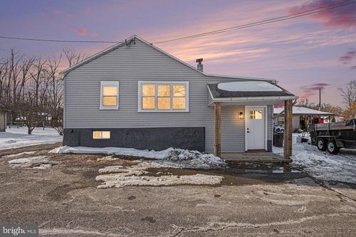 7 Groy Ave, Lebanon, PA, 17046-1523 | Card Image