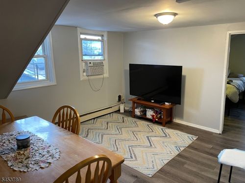 3-318 E 1st Ave, Roselle, NJ, 07203-1388 | Card Image