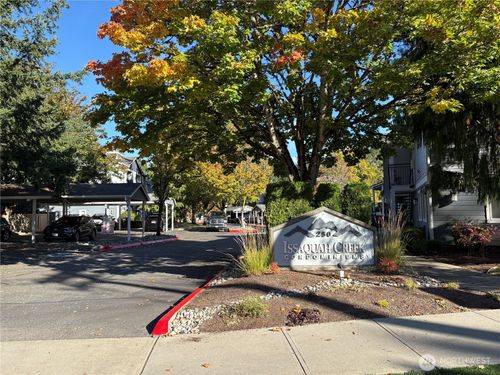 apt-c201-250 Nw Dogwood St, Issaquah, WA, 98027-3286 | Card Image