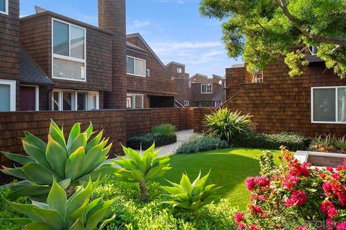 unit-25-325 S Sierra Ave, Solana Beach, CA, 92075-2222 | Card Image