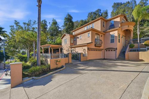 8010 Gilman Court, La Jolla, CA, 92037 | Card Image