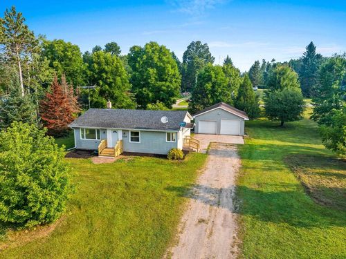 1320 North Avenue, Crivitz, WI, 54114 | Card Image