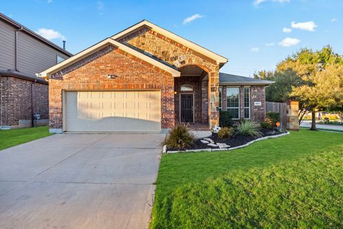 5825 Glenwood Dr, Denton, TX, 76208-1223 | Card Image