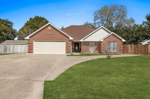 4 Broadmoor Court, Bonham, TX, 75418 | Card Image