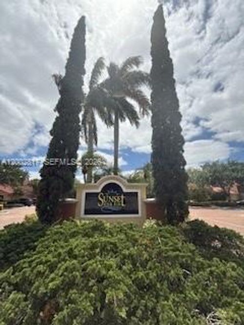 apt-411-10318 Fox Trail Rd S, Royal Palm Beach, FL, 33411-1431 | Card Image