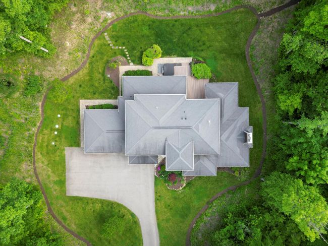 Aerial Tight on Home | Image 10