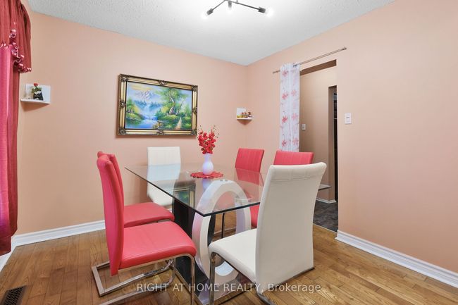 6104 Vineyard Dr, House other with 4 bedrooms, 3 bathrooms and 3 parking in Orléans ON | Image 13