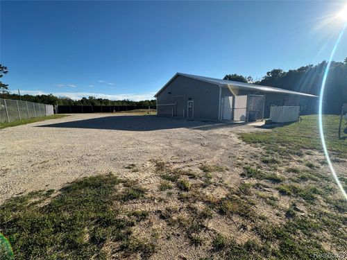 3049 S Dog Track Rd, Baldwin, MI, 49304-9015 | Card Image