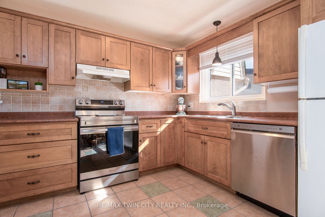 32 - 634 Strasburg Rd, Condo with 3 bedrooms, 2 bathrooms and 1 parking in Kitchener ON | Image 19
