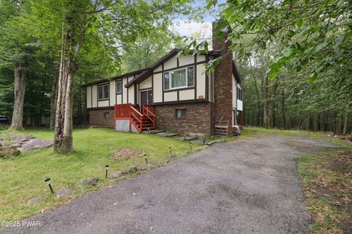 785 Country Place Dr, Tobyhanna, PA, 18466-7948 | Card Image