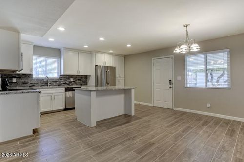 1527 W Huntington Dr, Tempe, AZ, 85282-3446 | Card Image