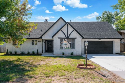 9126 E 38th St, Tulsa, OK, 74145-3434 | Card Image