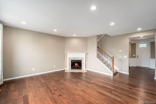 50594 Paine St, Canton, MI, 48188-3318 | Card Image