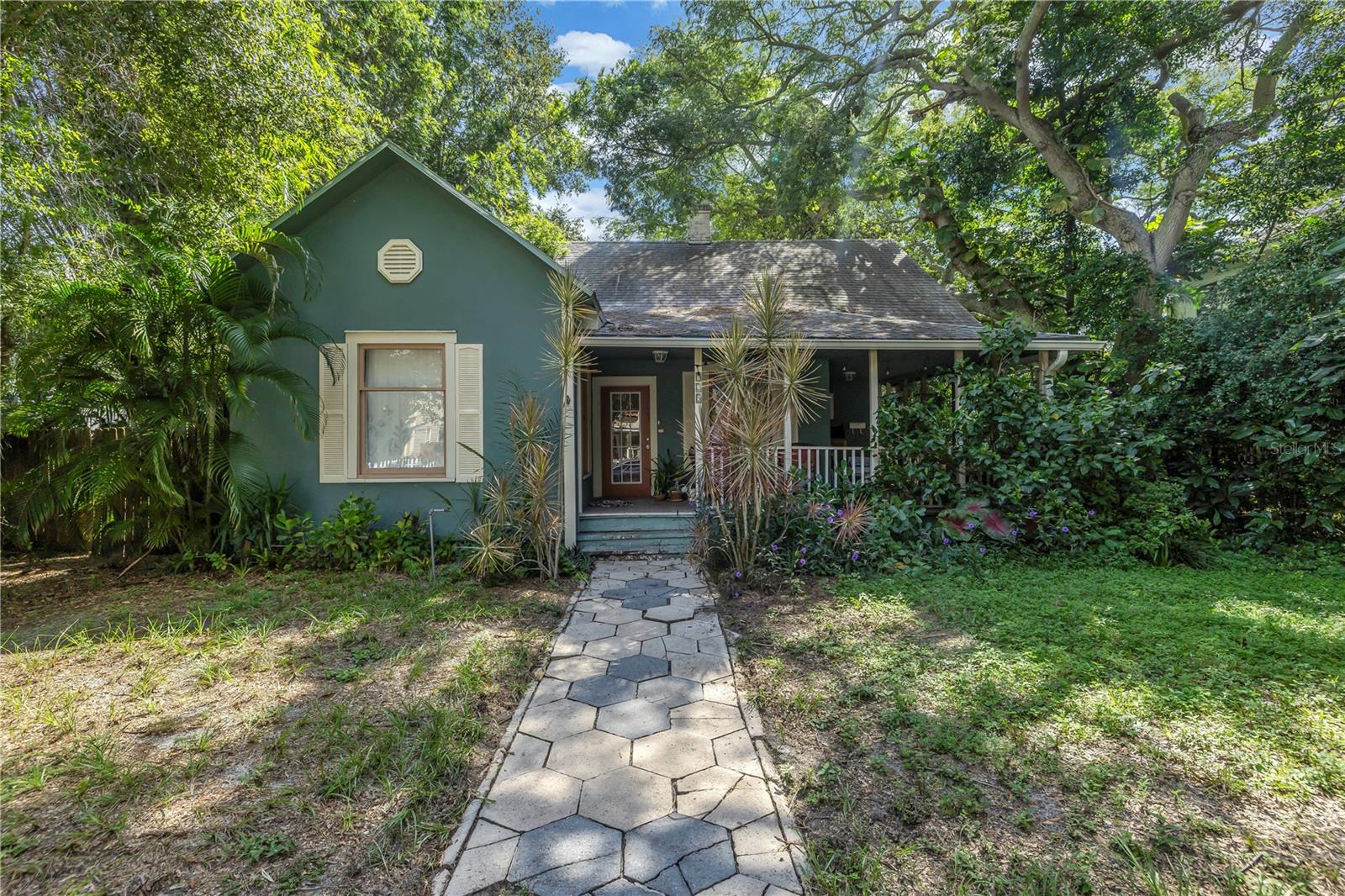 Grove St, Saint Petersburg, FL 33701