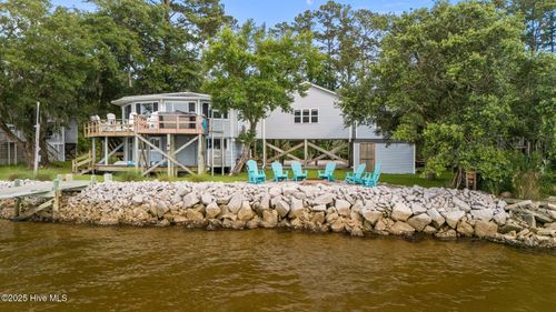 221 Creek Rd, Beaufort, NC, 28516-6601 | Card Image