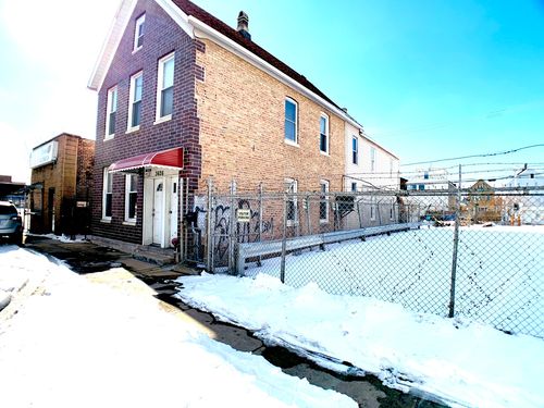 3626 S Ashland Ave, Chicago, IL, 60609-1366 | Card Image