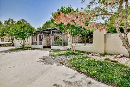 4009 Scenic Way, Granbury, TX, 76049-5293 | Card Image