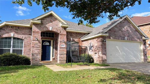 2007 Walnut Hills Ln, Mansfield, TX, 76063-5033 | Card Image