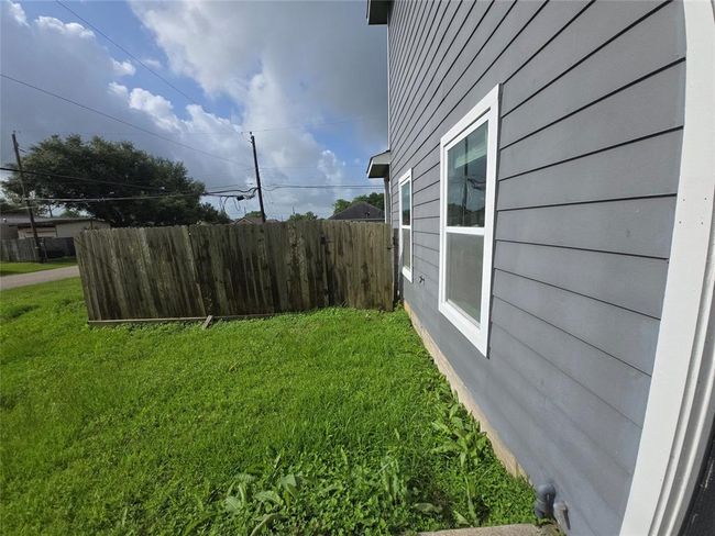 146 Disney St, House other with 3 bedrooms, 3 bathrooms and 2 parking in Arcola TX | Image 5