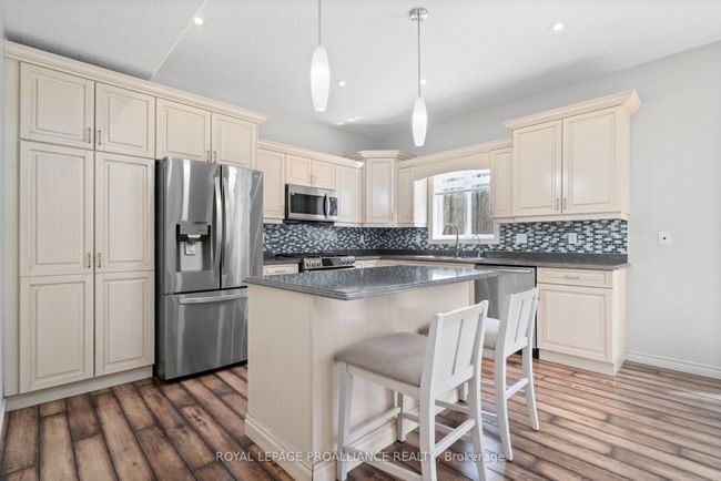 2 Oak Ridge Dr, House other with 4 bedrooms, 4 bathrooms and 8 parking in Stirling ON | Image 15