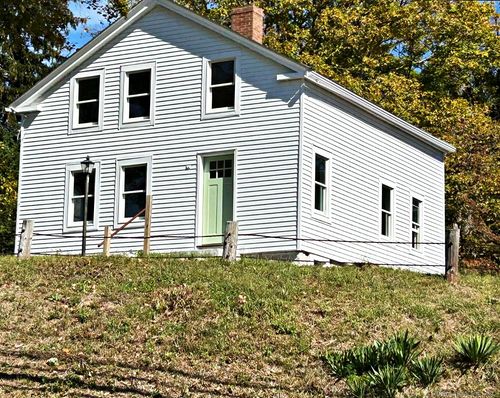 10 Plains Rd, Moodus, CT, 06469-1124 | Card Image