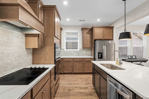 1016 Lionheart Dr, Hermitage, TN, 37076-2489 | Card Image