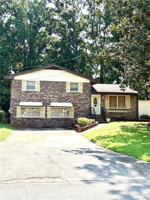 2480 Burton Cir, Morrow, GA, 30260-2704 | Card Image