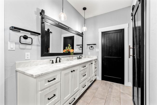 8300 Spicewood Springs Rd, House other with 4 bedrooms, 4 bathrooms and null parking in China Spring TX | Image 10