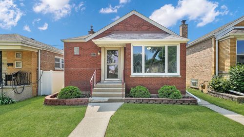 5542 Neva Ave, Chicago, IL, 60638-2222 | Card Image