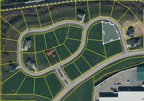 1695 Cornerstone Cir, Platteville, WI, 53818-3319 | Card Image