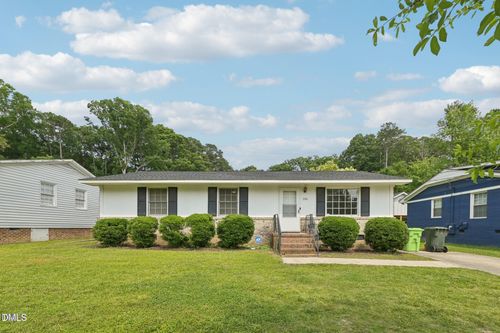 555 Dacian Rd, Raleigh, NC, 27610-3539 | Card Image