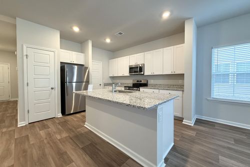 7926 Triggerfish Way, North Charleston, SC, 29420-7492 | Card Image