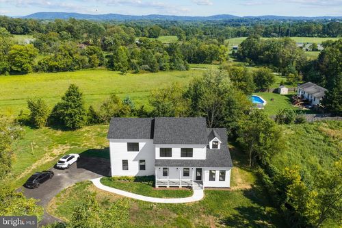 a-1-45 S Loudoun St, LOVETTSVILLE, VA, 20180-8513 | Card Image