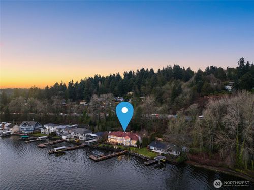 17765 Beach Dr Ne, Lake Forest Park, WA, 98155-4516 | Card Image