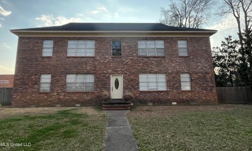 1-205 Grand Ave, Greenwood, MS, 38930-4707 | Card Image