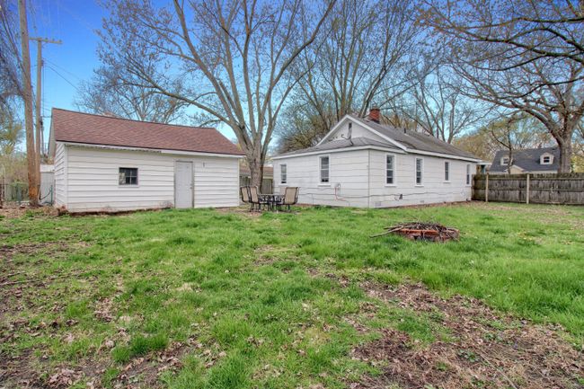 356 E Elza Ave, House other with 3 bedrooms, 1 bathrooms and null parking in Hazel Park MI | Image 25