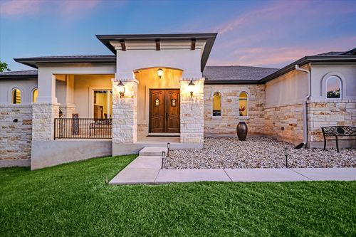 250 Brown Saddle Cv, Driftwood, TX, 78619-2154 | Card Image