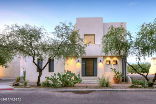 895 W Calle De Los Higos, Tucson, AZ, 85745-3250 | Card Image