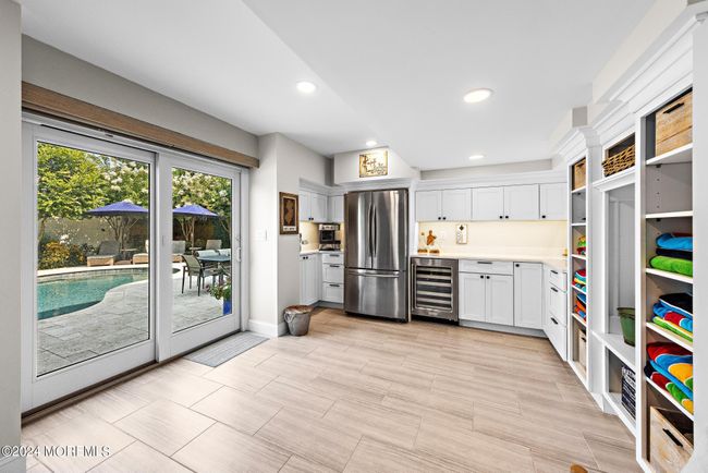 27 17 Th St, House other with 5 bedrooms, 5 bathrooms and null parking in Surf City NJ | Image 72
