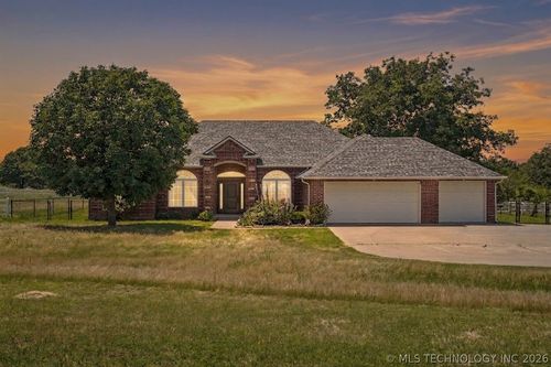 18028 Javine Hill Rd, Skiatook, OK, 74070-1167 | Card Image