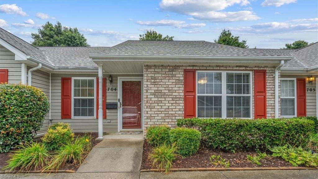 Campbell Gardens Rd, Kernersville, NC 27284