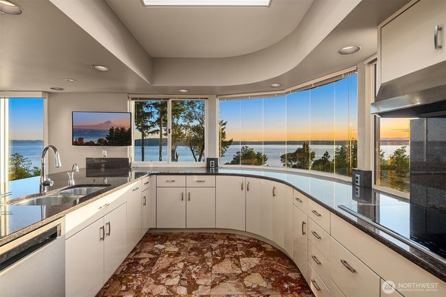 Ample counter space and cabinetry | Image 15
