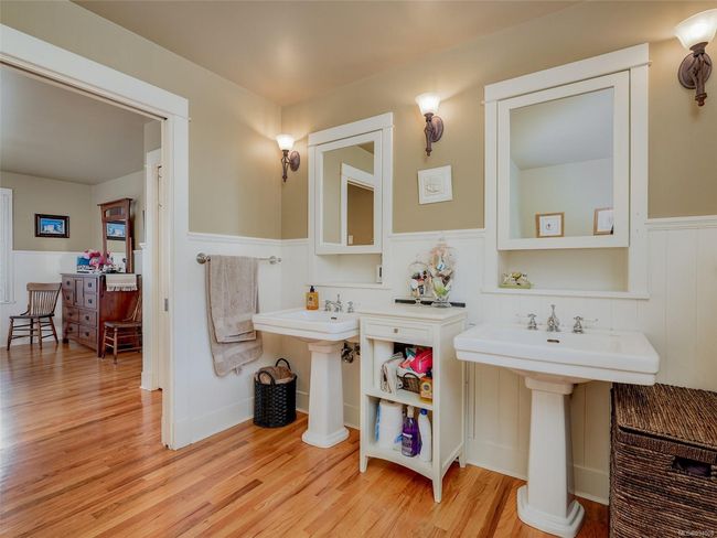 3935 Tudor Ave, House other with 4 bedrooms, 3 bathrooms and 1 parking in Saanich BC | Image 14