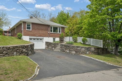 31 Villa Rd, Shrewsbury, MA, 01545 | Card Image