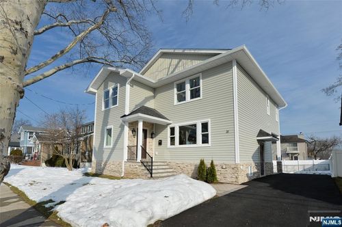 31 Albert Ave, Fair Lawn, NJ, 07410-1302 | Card Image