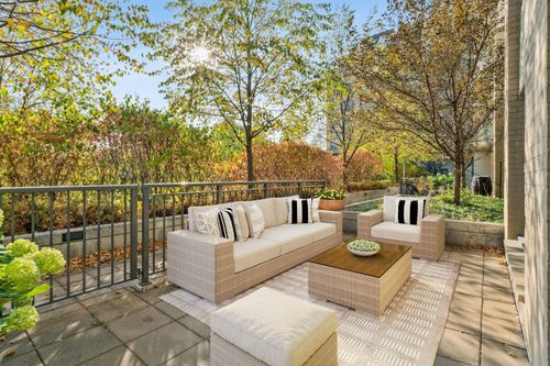 207-38 9 St Ne, Calgary, AB, T2E7X9 | Card Image